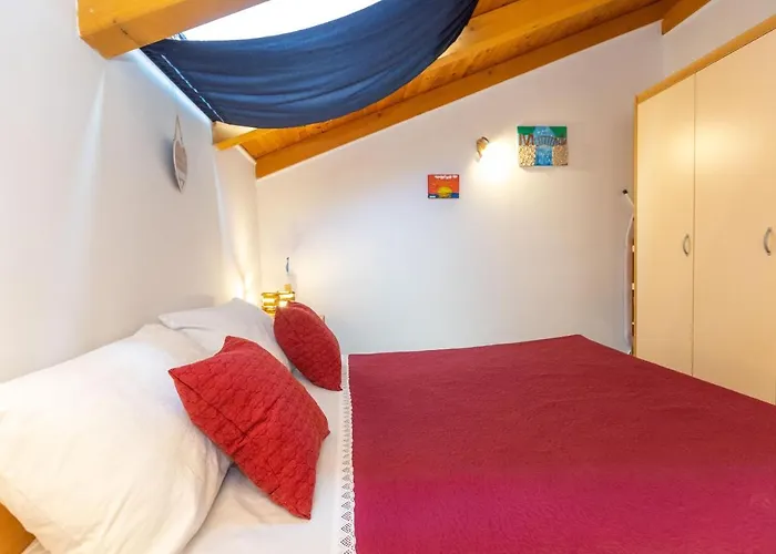 Apartments With Parking Space Razanac, Zadar - 5885 Апартаменты
