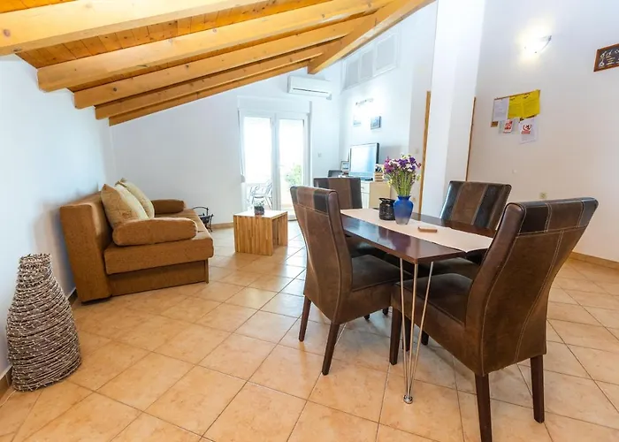 Apartments With Parking Space Razanac, Zadar - 5885
