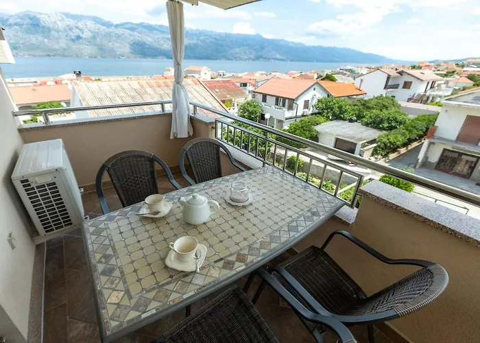 Апартаменты Apartments With Parking Space Razanac, Zadar - 5885 Ражанац